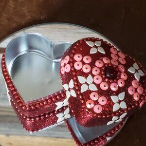 Sequin  & Jewels Heart-Shaped Tin Trinket Box - Red and Pink